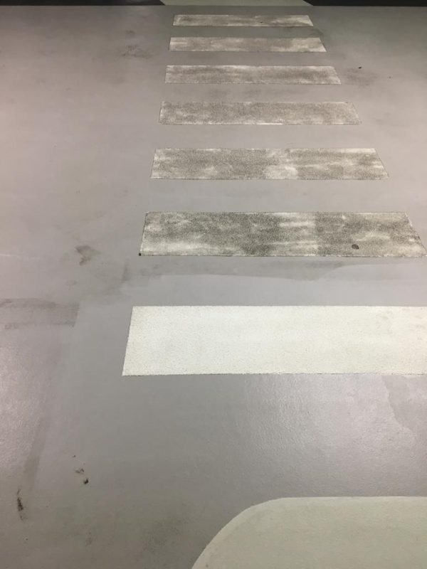 Kärcher RM 776 tegen rubber vervuiling Kärcher RM 776 tegen rubber vervuiling